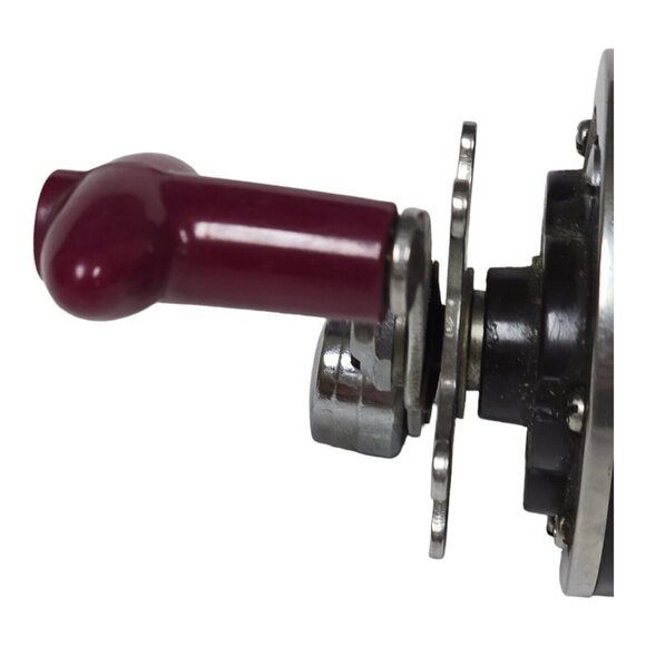 Vintage Bait Casting Reel Made in Japan Collectible Fishing Gear - Picture 10 of 13